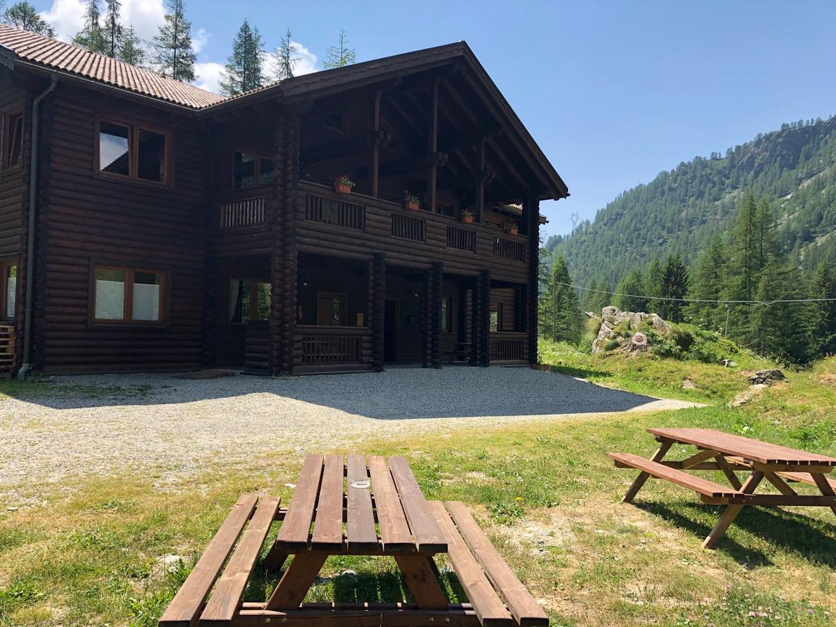 Chalet Rosa Dei Monti Piamprato Exterior foto